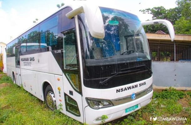Annoh-Dompreh procures brand new bus for Nsawam SHS