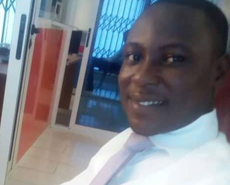 Armed robbers shoot law student on eve of his graduation