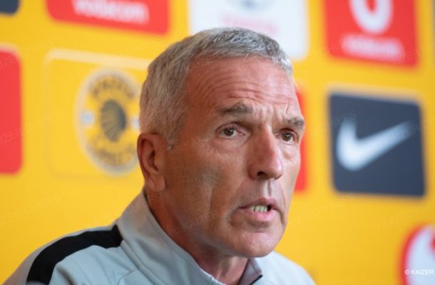 Ernst Middendorp linked to vacant Hearts coaching job