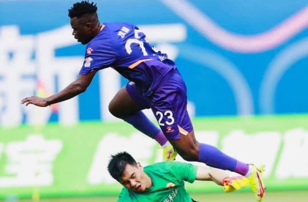 Evans Etti tops goal king chart in China