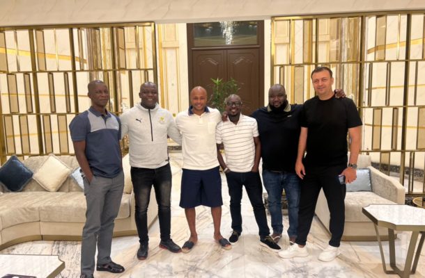 Black Stars captain Andre Ayew hosts Ghana delegation at his residence in Doha