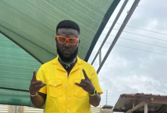 I still pick "Trotro" despite my fleet of cars - DJ Azonto