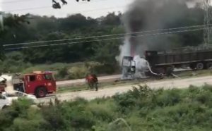 VIDEO: Truck guts fire on Accra-Tema motorway