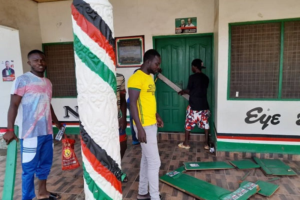 Angry NDC youth lock up party office in Yeji