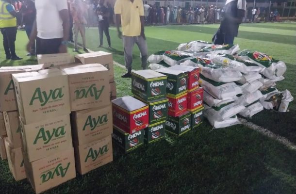 Annoh-Dompreh donates relief items to flood victims at Nsawam