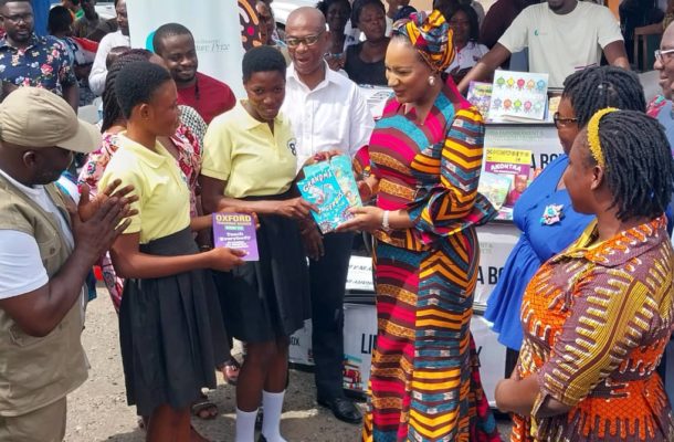 Samira Bawumia donates books to Koforidua schools