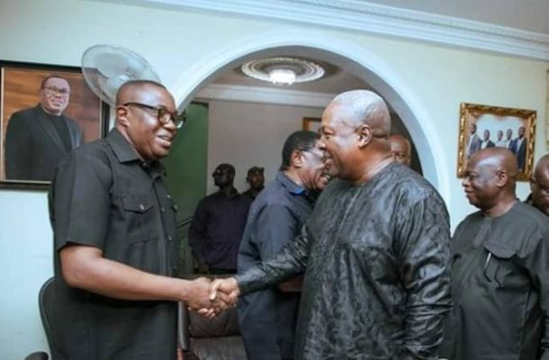 Mahama commiserates with Ofosu-Ampofo over death of his mother
