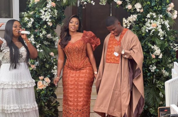 Piesie Esther gets Sammy Gyamfi and wife in dancing mood at their wedding