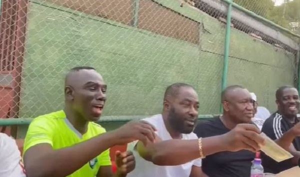 Yaw Dabo hails Kwame Despite as he gifts players, officials of football academy team $100 each
