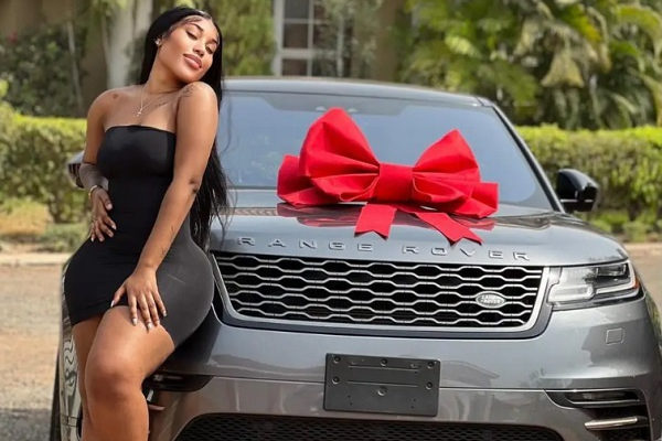 Fantana’s mother gifts her brand new Range Rover