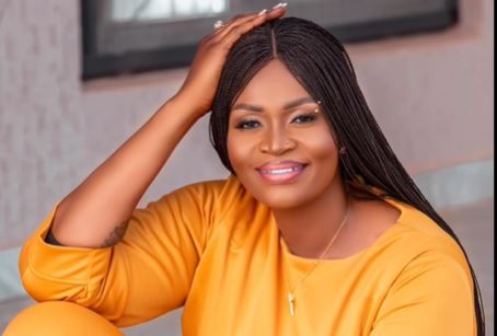 Samini has equally turned his back on friends and also ignores messages - Ayisha Modi