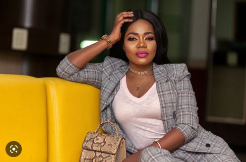 Sometimes I cry when people criticize me harshly – Mzbel
