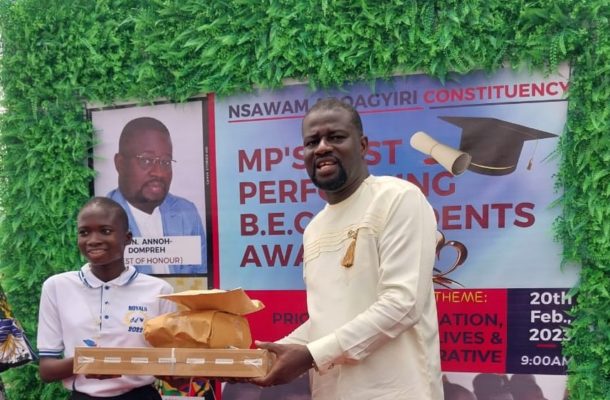 Annoh-Dompreh awards students who excelled in 2022 BECE