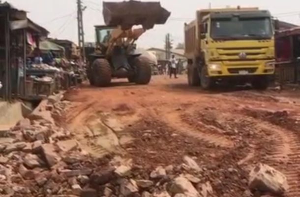 Nsawam: Annoh-Dompreh inspects road projects