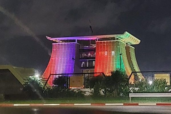Ghanaians draw in LGBTQ conversation over lights on Jubilee building