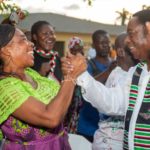 Dr. Kwabena Duffuor commiserates with Kejetia market traders