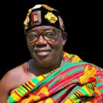 Adoagyiri youth fight Okyenhene for discrediting their chief