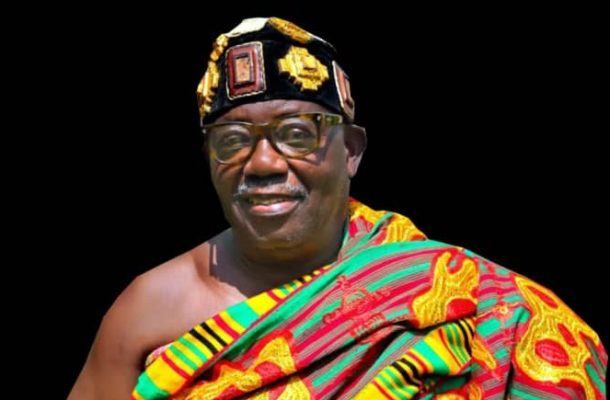 Adoagyiri youth fight Okyenhene for discrediting their chief