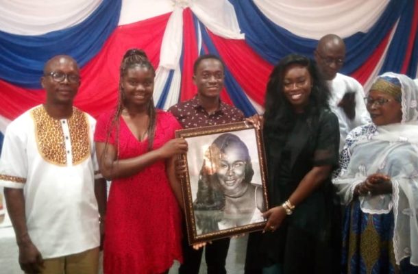 Efya_Art: Female artist from KNUST creates stunning artwork of Claudia Lumor