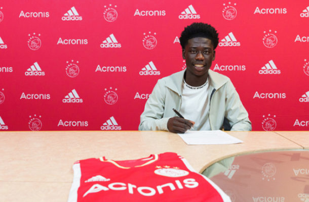 Ghanaian youngster Avery Appiah signs professional contract with Ajax