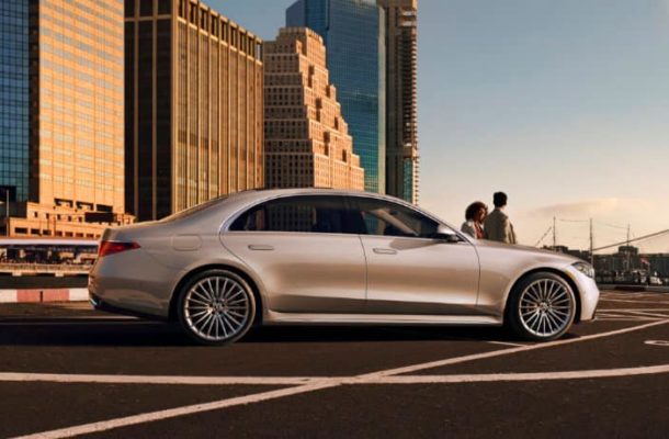 Unveiling the Mercedes-Benz S-Class Hybrid: The Bridge Between Power and Efficiency