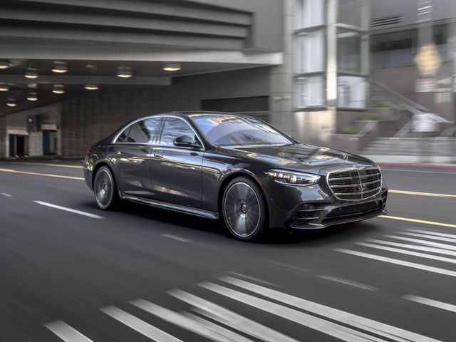 Unveiling the Mercedes-Benz S-Class Hybrid: The Bridge Between Power and Efficiency