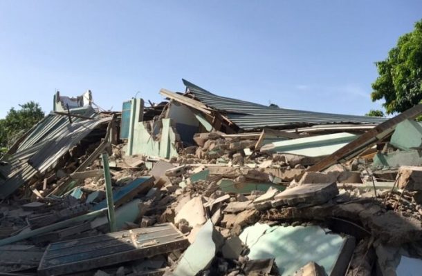 C/R: 5 escape death after two-storey building collapsed at Winneba