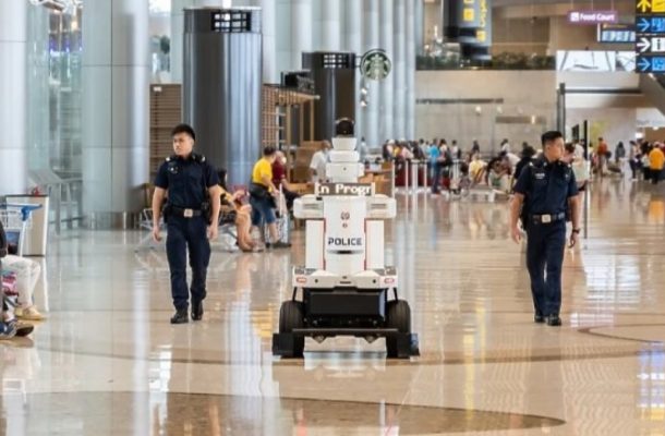 Singapore Implements Robot Policemen to Enhance Airport Security