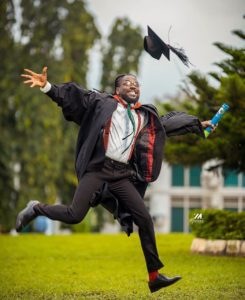 Samini graduates from GIMPA with a Bachelor’s degree in Project Management [Photos]