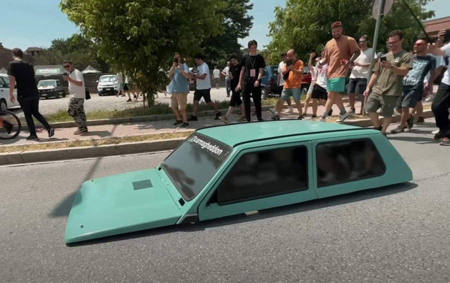"Carmegheddon" Unveils World's Lowest Car: A Marvel That Captivates All 