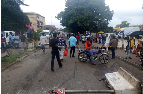 Tricycle operators block major road leading to Kejetia over KMA ban