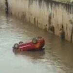Taxi driver plunges vehicle into Odaw River at Alajo
