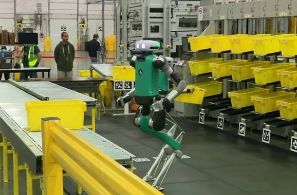 Amazon's Shift to Automation: Trial of Robots in US Warehouses Raises Concerns and Promises Innovation