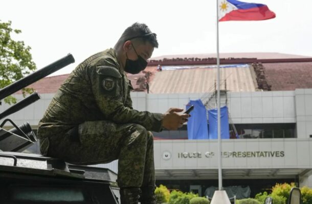 Philippine Defense Chief Imposes Ban on AI Applications for 163,000 Soldiers: Security Concerns Heightened