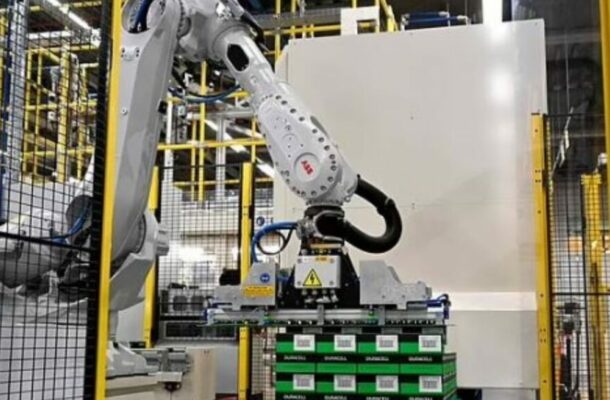 "Tragic Mishap: Robot Mistakenly Crushes Worker in South Korean Agricultural Center"