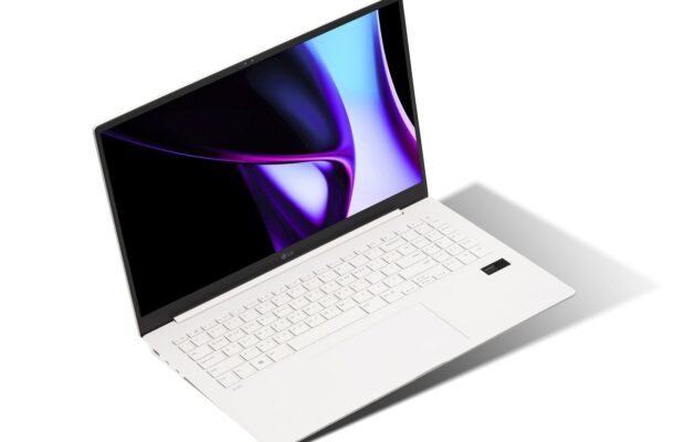  "LG Unveils Cutting-Edge LG Gram Laptops with OLED Displays and Intel Power"