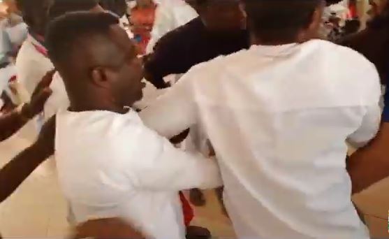 NPP Youth Organiser attacks Chairman in church [Video]