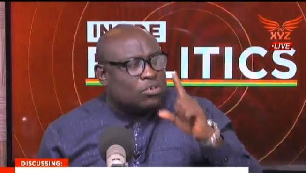 How can a mate without a driver's license become president? - Kweku Boahen to Bawumia