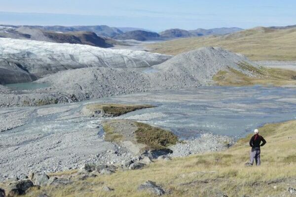 Greenland's Greening: Impact of Global Warming Revealed