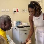 Wendy Shay visits KK Kabobo, pays GHc10K to support his medical bills