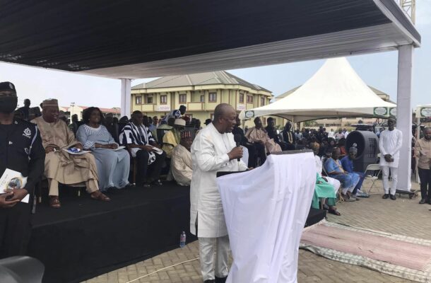 Mahama promises to complete late Dr. Mustapha's Mosque project in Kulungungu