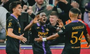 Francis Amuzu's late strike secures victory for Anderlecht 