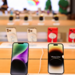 Samsung Overtakes Apple: Global Manufacturer Rankings Shift