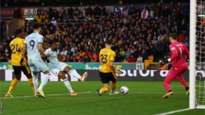 Antoine Semenyo scores his 8th goal of the season as 10-man Bournemouth upset Wolves