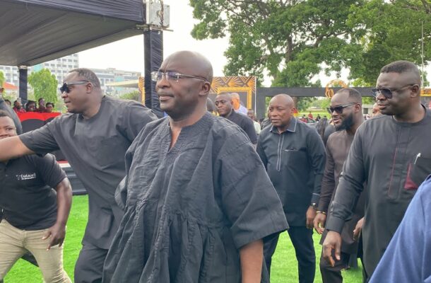 Fix the dumsor – Mourner taunts Bawumia at Wofa KK’s funeral