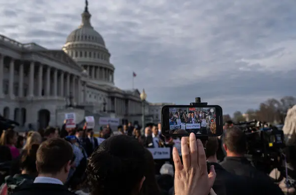 The Inside Story: US Lawmakers' Covert Mission to Banish TikTok