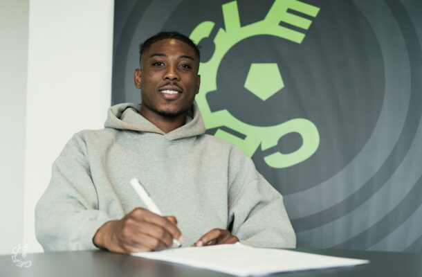 Ghanaian midfielder Francis Abu extends contract with Cercle Brugge