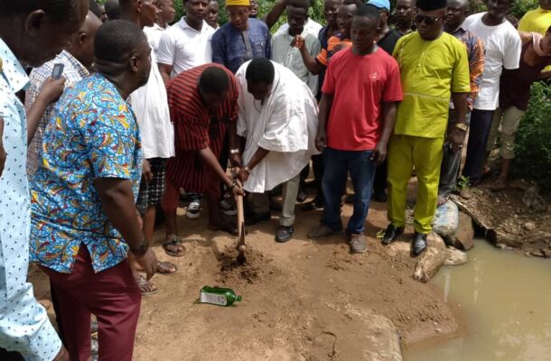 Floods: Suhum MP Kwadjo Asante cuts sod for construction of drainage system