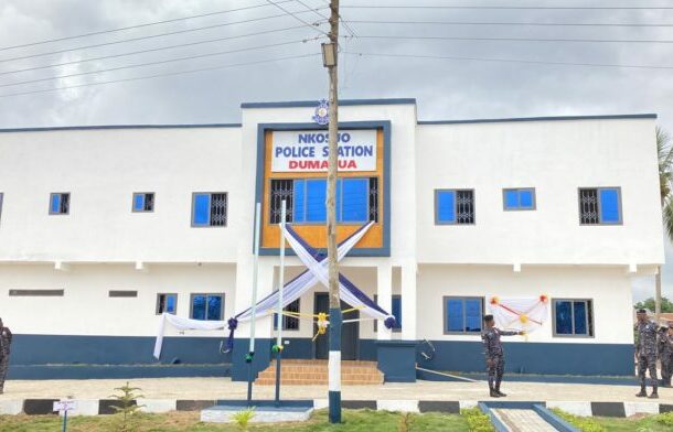 Dumasua Nkosuohene donates Police station to Sunyani West headquarters