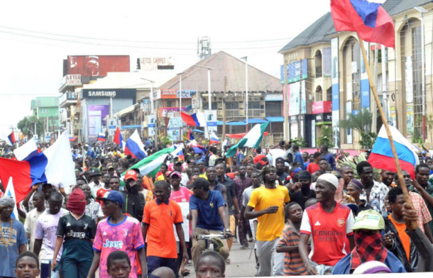 Over 40 Nigerians arrested for waving Russian flags during ‘hunger’ protest